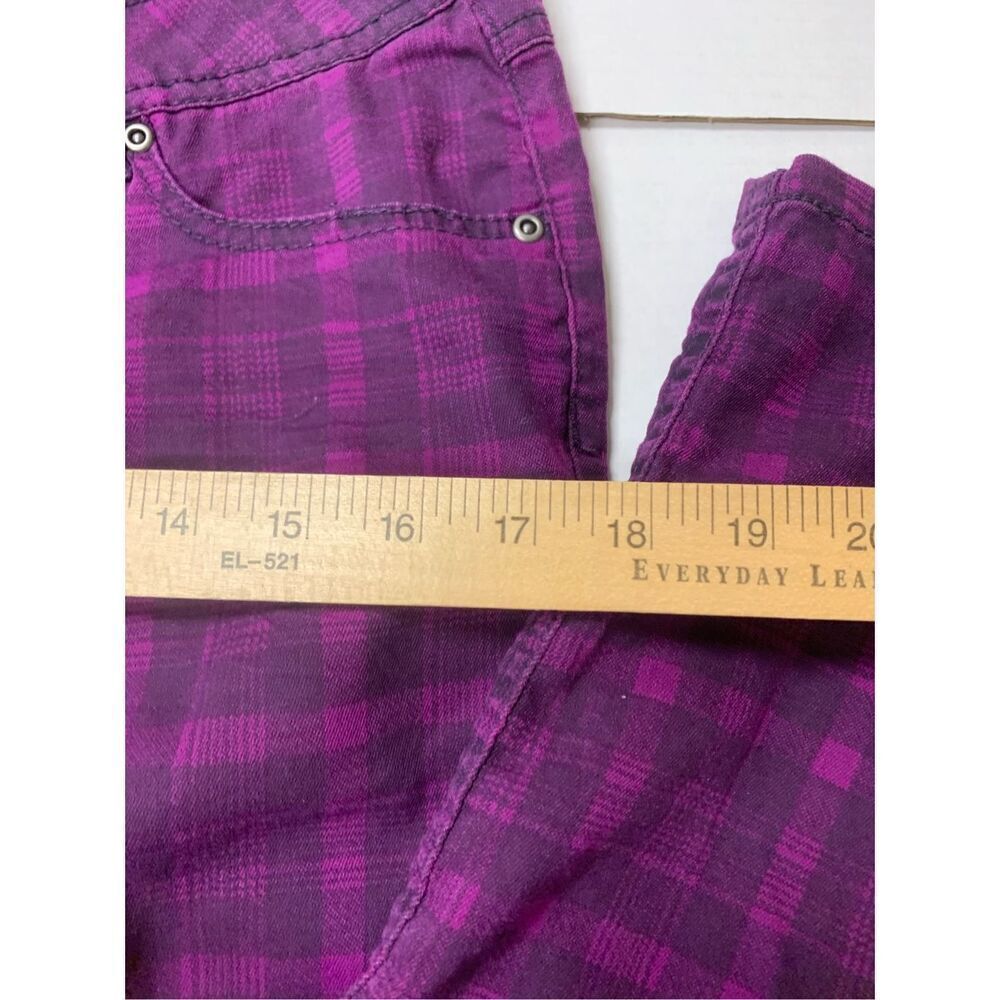 Plaid Patterned Jeans - Picture 7 of 7